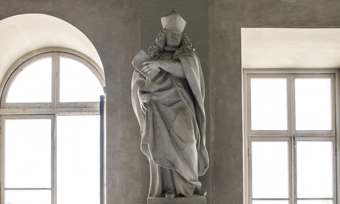 statue_philippo-spinulae_04 - Albergo dei Poveri Genova