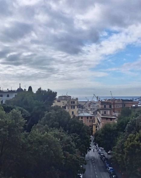 Albergo dei Poveri di Genova, veduta esterna dalla facciata principale